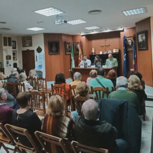 Lee más sobre el artículo Presentaciones y firmas en Sevilla